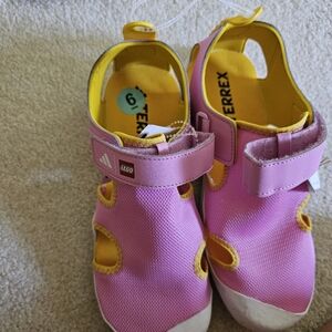 Terrex captain toey lego